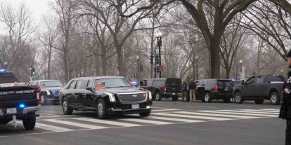 Gazze Barış Kurulu toplantısı sırasında Filistin destekçilerinden protesto: 2 gözaltı