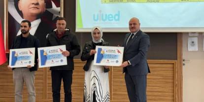 Sancar, online kitap okuma yarışmasının ödül törenine katıldı