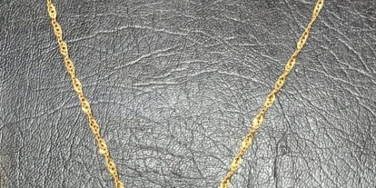 Kapkaç şüphelisi çaldığı kolyeyle yakalandı