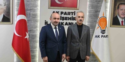 Bakan Uraloğlu, AK Parti Eskişehir Teşkilatı ile buluştu