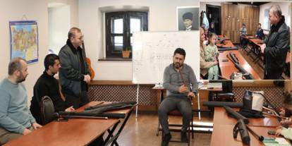 Kars Valisi Ziya Polat kültür ve sanat evi’ni ziyaret etti