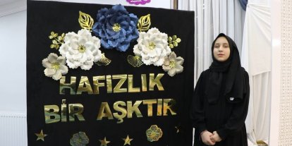 Genç hafızlar ve hadis şampiyonlarına umre ödülü