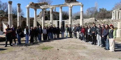 Muğla Büyükşehirden gençlere antik kent gezisi
