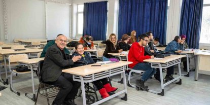 Başkan Er: "En büyük yatırımı gençlik ve spora yapıyoruz"