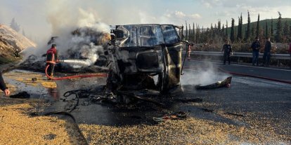 Şanlıurfa’da aynı istikamette giden iki tır çarpıştı: 1 ölü, 1 yaralı