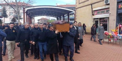 Şehit annesi son yolculuğuna uğurlandı