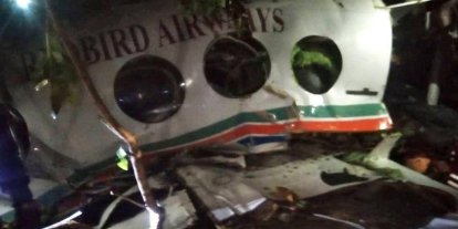 Hindistan’da içerisinde 7 kişinin bulunduğu ambulans uçak düştü