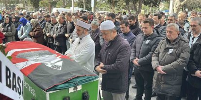 Bulgaristan’da trafik kazasında hayatını kaybeden Çanakkaleli genç son yolculuğuna uğurlandı