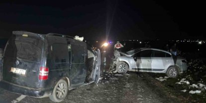 Diyarbakır’da iki otomobilin çarpıştığı kazada ölü sayısı 5’e yükseldi