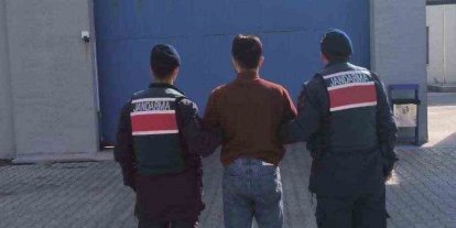 Farklı suçlardan 21 yıl hapis cezasıyla aranan şahıs yakalandı