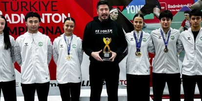 Eskişehirli badmintonculardan Türkiye Şampiyonası’nda madalya yağmuru