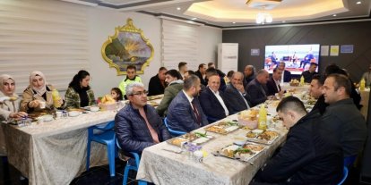 İlçe protokolü öğrencilerle iftarda bir araya geldi