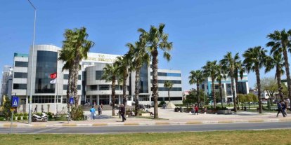 Kepez Belediyesi, kadın personelin Ramazan’daki mesai bitişini yarım saat öne çekti