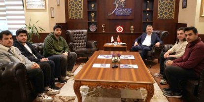 Rektör Kırışık Evrenos takımı ile bir araya geldi