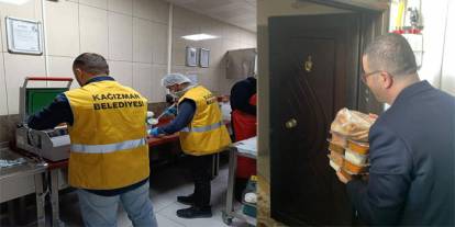 Kağızman'da 50 aileye sıcak yemek desteği,