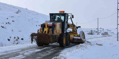 Sivas’ta 432  yerleşim yerinin yolu ulaşıma kapalı
