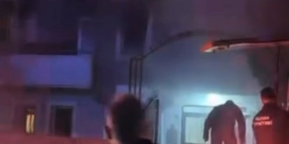 Bursa’da apartman dairesi alev alev yandı