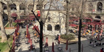 Koza Han’da masalar geri döndü, vatandaş yeniden tarihle buluştu