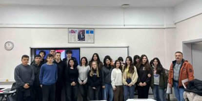 Sinop’ta öğrenciler dijital becerilerini atölyede geliştirdi