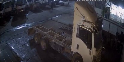 Manisa’da çalınan araç İzmir’de bulundu: Hırsızlık anı kamerada