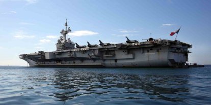 İsveç’te konuşlu Fransız uçak gemisi yakınlarında Rusya’ya ait İHA tespit edildiği iddiası