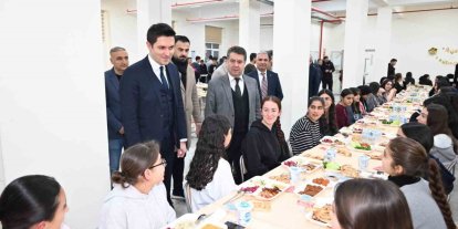 Kaymakam Çakır, fen lisesi öğrencileriyle iftarda buluştu