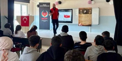 Bilecik’te öğrencilere terör ve güvenli internet eğitimi