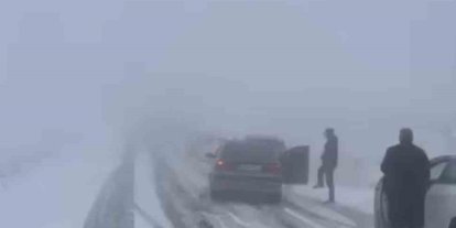 Viranşehir’de kar yağışı trafiği olumsuz etkiledi