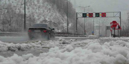Samsun-Ordu karayolunda kar yağışı