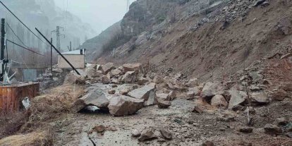 Artvin’in Yusufeli ilçesinde heyelan