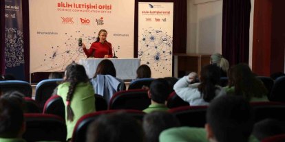 Bilim Kafe bu kez minik kalplere konuk oldu