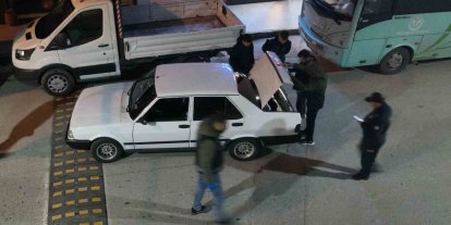 Manisa’da aranan 6 şahıs yakalandı, binlerce hap ele geçirildi