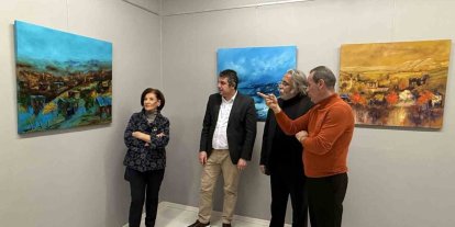 Ressam Cemil Candaş, "Sessizliğin renk dili" temalı sergi açtı