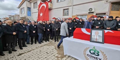 Kalp krizi sonrası vefat eden belediye başkanı toprağa verildi