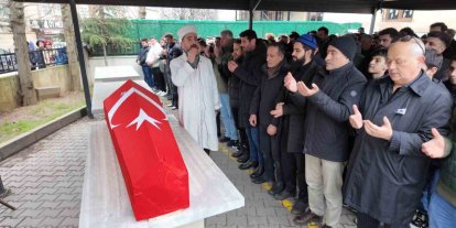 6 aylık yaşam mücadelesini kaybeden oyuncu İbrahim Yıldız son yolculuğuna uğurlandı