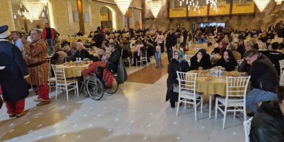 Eskişehir’de gaziler ve yaşlılar iftar programında bir araya geldi