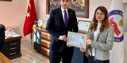 Hisarcık Kaymakamı Atam, proje öğretmenlerini başarılarından dolayı ödüllendirdi