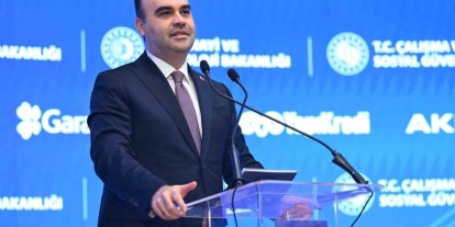 Bakan Kacır: "Sanayi katma değerimiz yüzde 2,9 ile son dört yılın en hızlı artışını kaydetti"