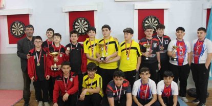 Hedefi 12 den vurdular