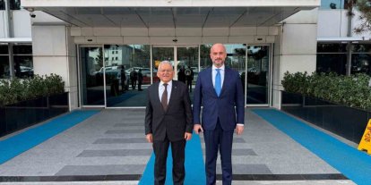 Başkan Büyükkılıç, DHMİ Genel Müdürü Çakmak’ı ziyaret etti