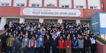 Tecrübelerini liseli gençlerle paylaştılar