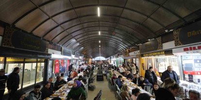 Uzun Çarşı’da iftar sofrası kuruldu