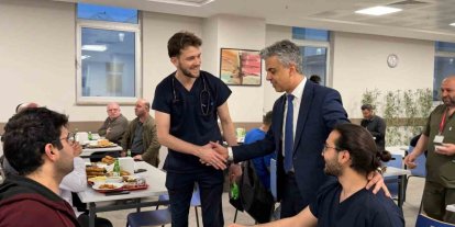 Mengücek Gazi Hastanesi’nde iftar programı düzenlendi