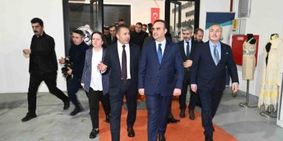 Bakan Kacır, DTO’nun Teknik Tekstil Merkezini inceledi