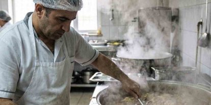 Çelebi; "Okul yemekhanelerinde alınmayan tedbirlerin bedelini öğrenciler ödemesin"