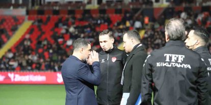 Ziraat Türkiye Kupası C Grubu’nda oynanacak olan Gaziantep FK - Fenerbahçe maçı stadın ışıklandırma sistemindeki arıza nedeniyle başlamadı.