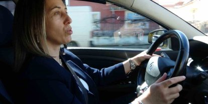 Maaşına zam istedi, işinden oldu: Taksi şoförü kadın neye uğradığını şaşırdı