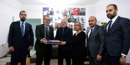 AK Parti MKYK Üyesi Ünal, şehit ailesinin misafiri oldu