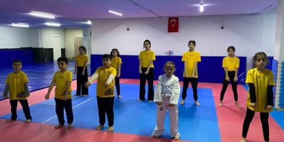 Başiskele’de kış spor okulları 9 branşta eğitimlerini sürdürüyor