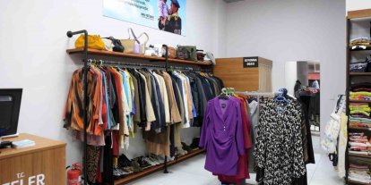 Efeler Belediyesi’nin Sosyal Destek Giyim Noktası 2 haftada 80 haneye ulaştı